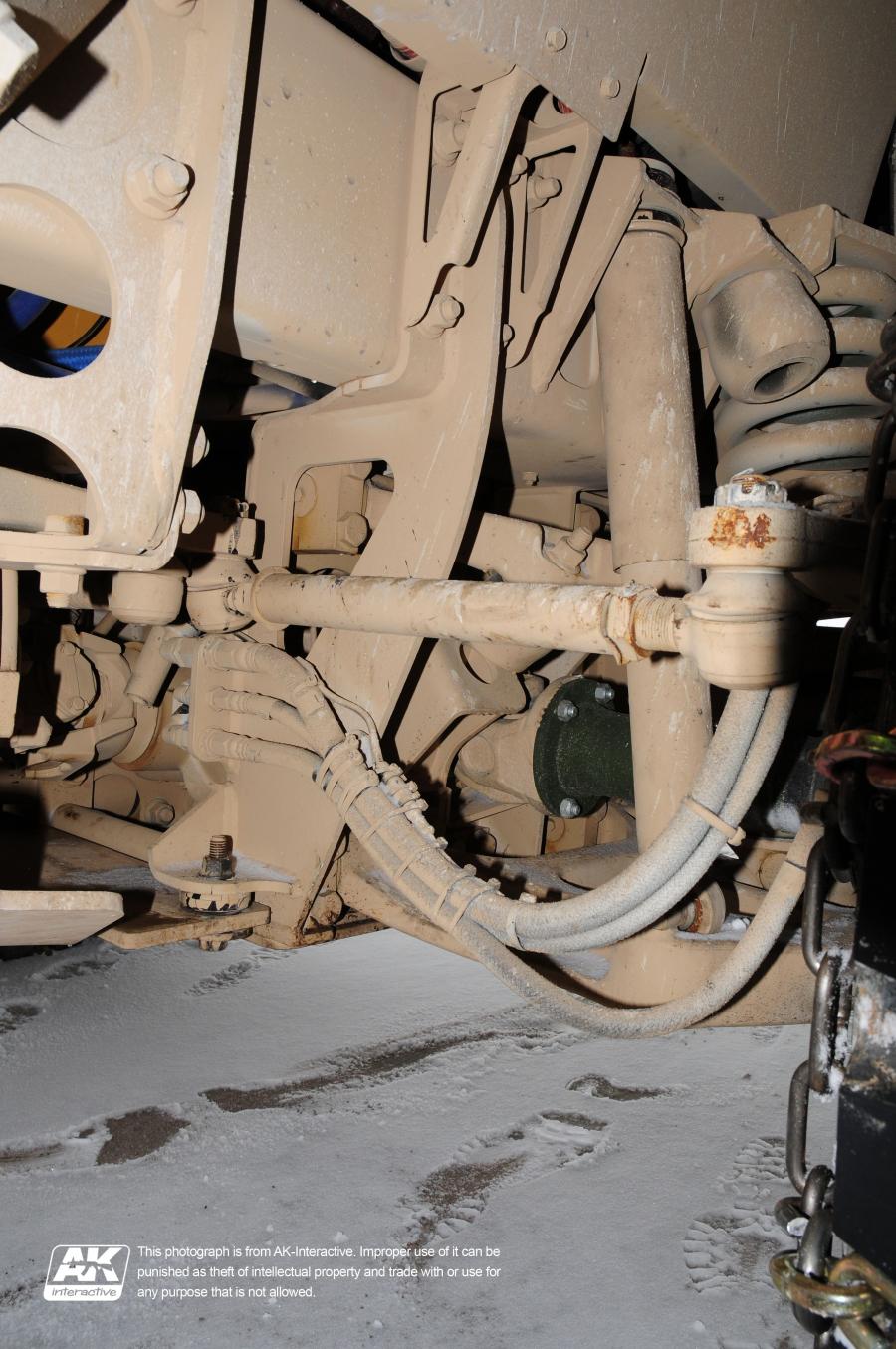 Детали экстерьера Oshkosh M-ATV 2009 года  (фото 90 из 676)